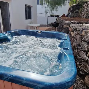 Casa Geminis, Relax, Sol Y Jacuzzi Сasa de vacaciones